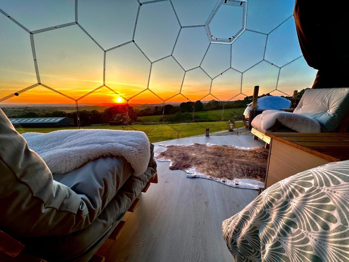 Deerstone Glamping-Pinhaw Beacon Dome Hot Tub Earby Exterior foto
