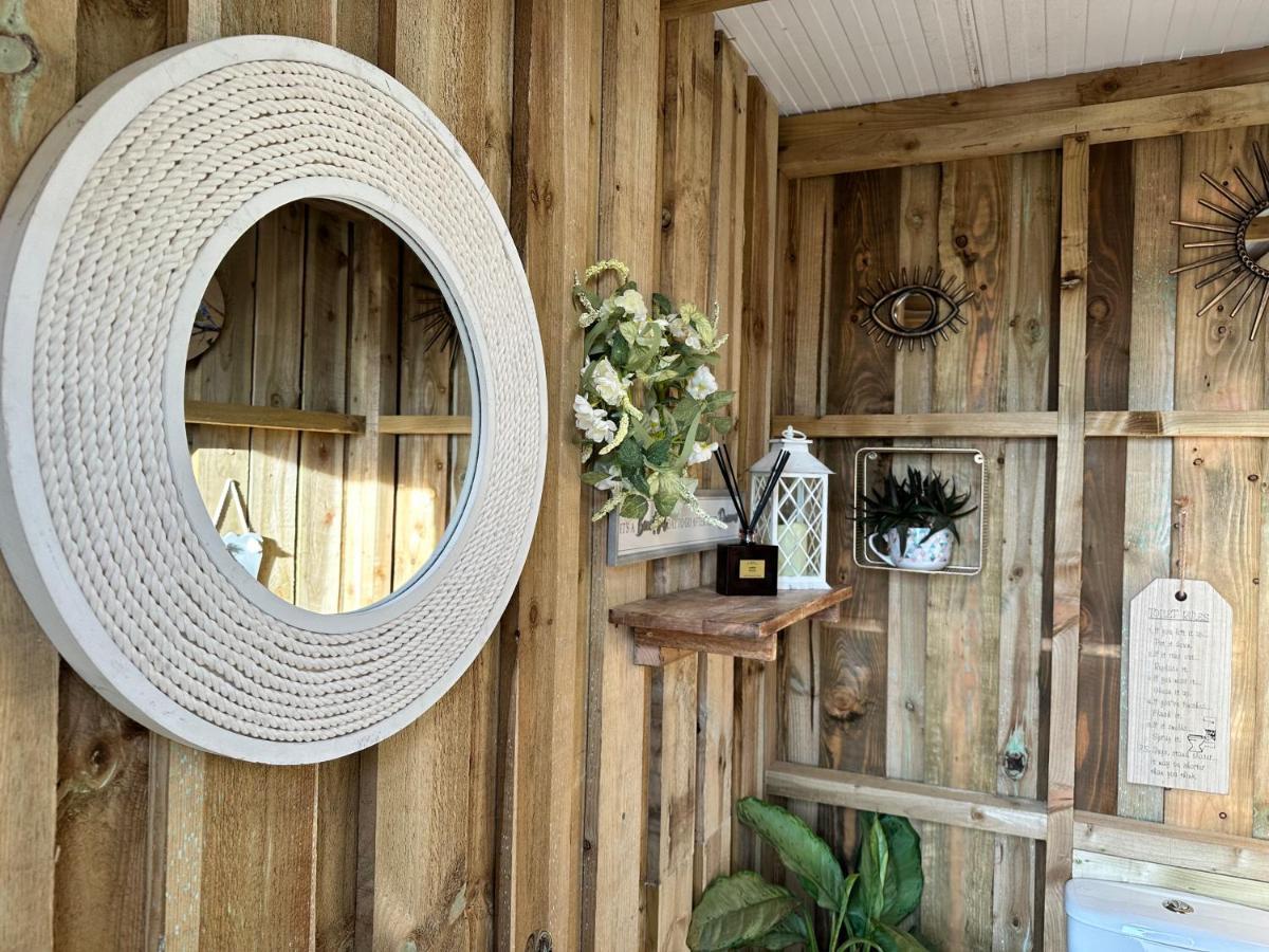 Deerstone Glamping-Pinhaw Beacon Dome Hot Tub Earby Exterior foto
