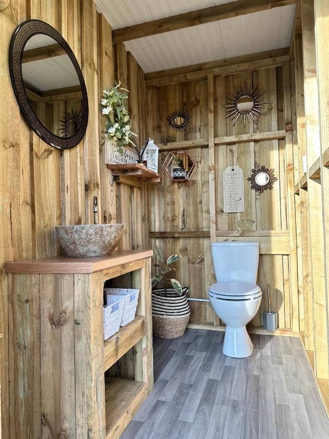 Deerstone Glamping-Pinhaw Beacon Dome Hot Tub Earby Exterior foto