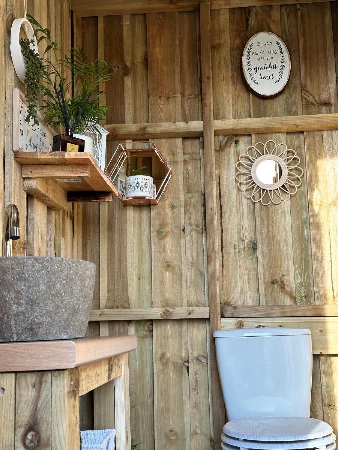 Deerstone Glamping-Pinhaw Beacon Dome Hot Tub Earby Exterior foto