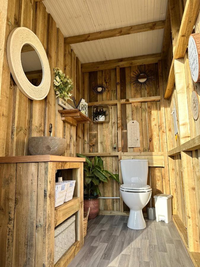 Deerstone Glamping-Pinhaw Beacon Dome Hot Tub Earby Exterior foto