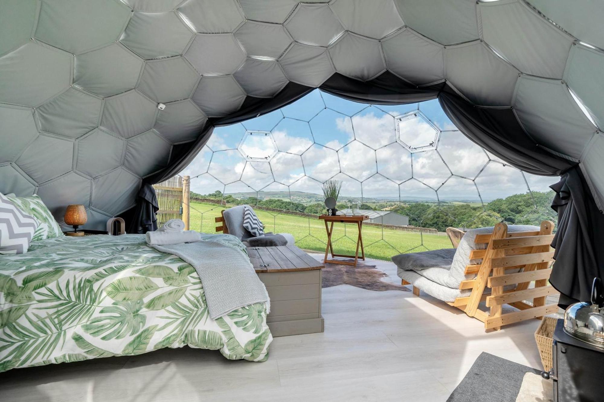 Deerstone Glamping-Pinhaw Beacon Dome Hot Tub Earby Exterior foto